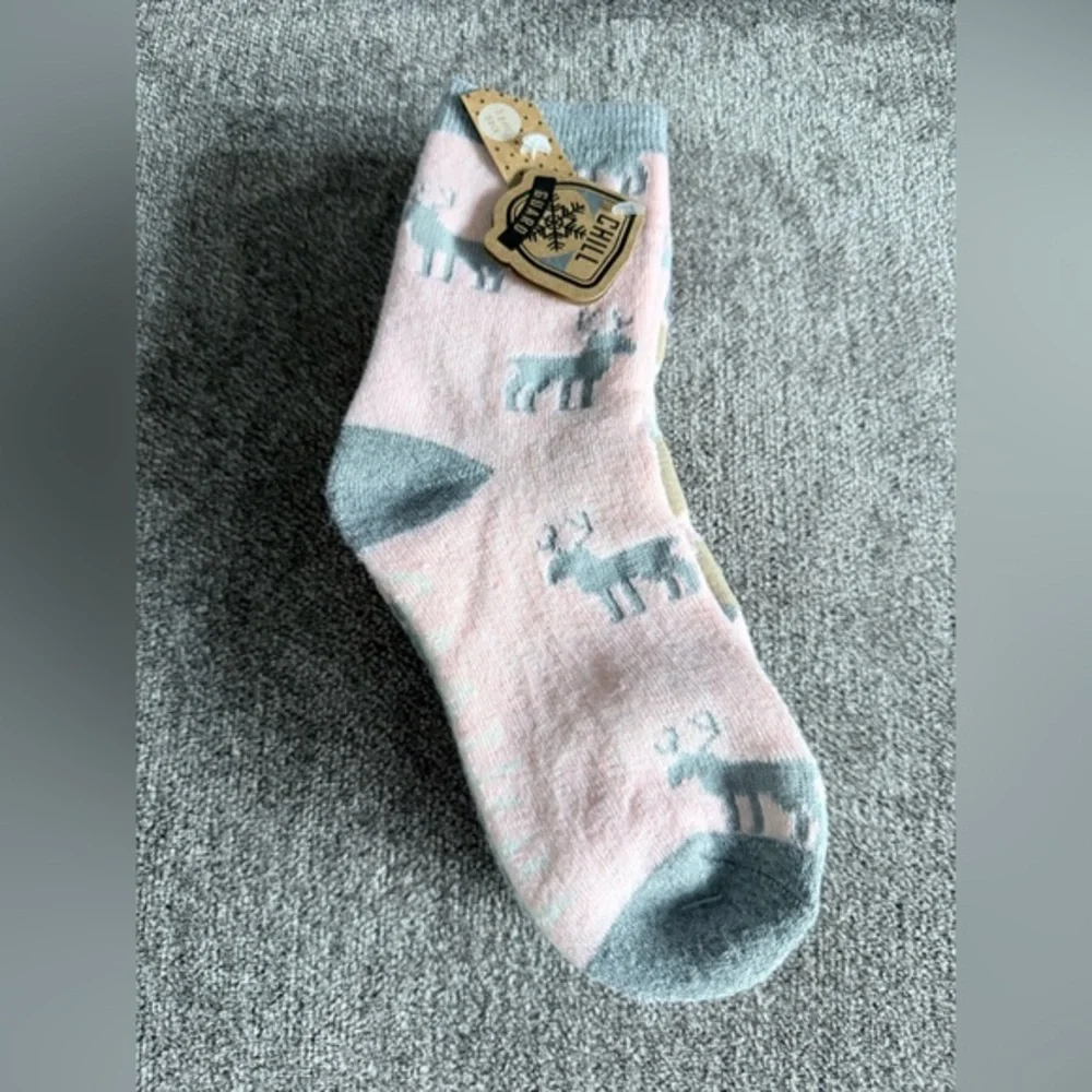 NWT GAA HUU 3-pk kids thermal insulated socks